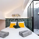 Duplex : 300m, Clim, Netflix * Cannes