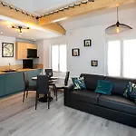 Apartment Duplex : 300m, Clim, Netflix