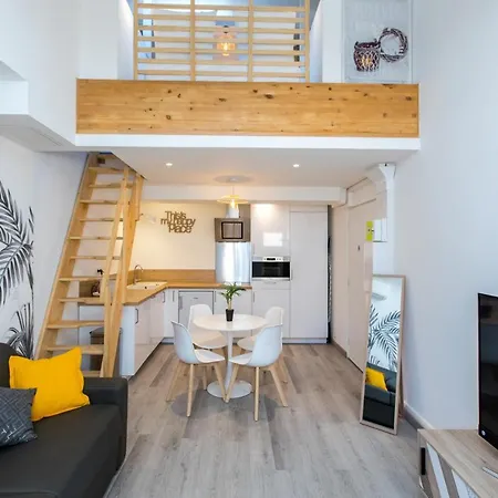 Duplex : 300m, Clim, Netflix * Cannes