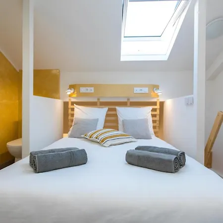 Apartment Duplex : 300m, Clim, Netflix *