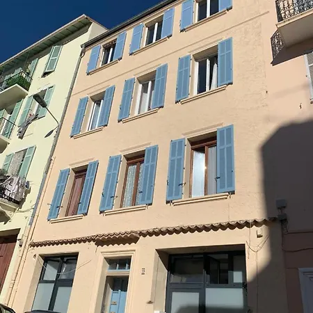 Apartment Duplex : 300m, Clim, Netflix