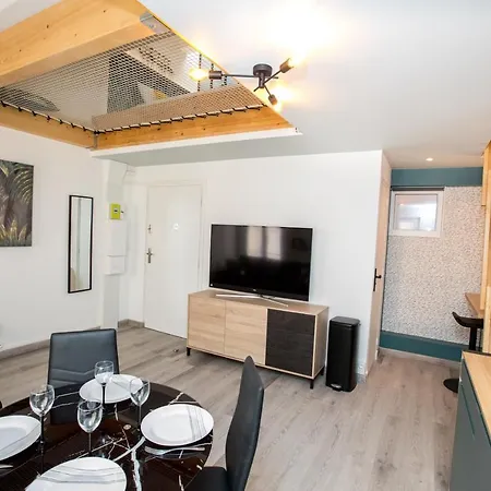 Apartment Duplex : 300m, Clim, Netflix *